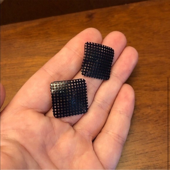80s Vintage Mesh Button Earrings Navy Blue Square Studs - Picture 5 of 6
